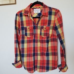 Aeropostale shirt.